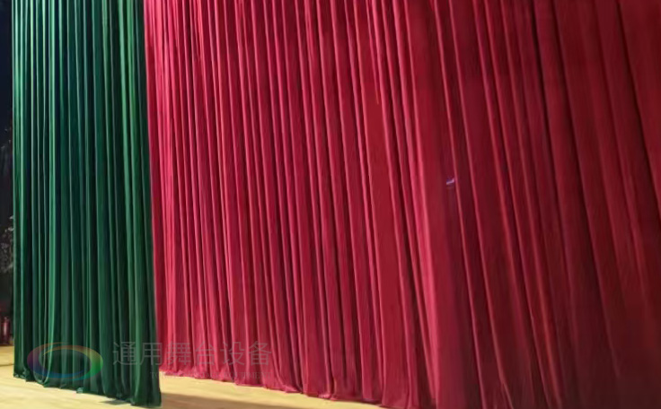 舞臺阻燃幕布行業：技術創新驅動安全升級，市場需求持續擴容
