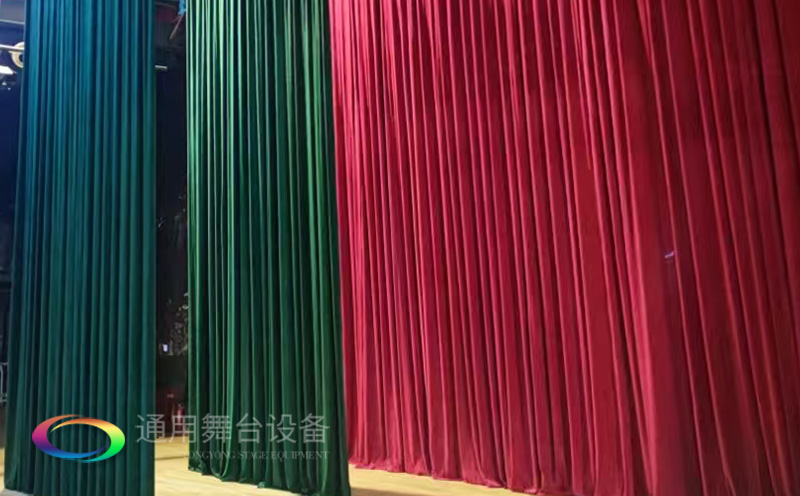 助力教育領域舞臺建設，推動校園文化發(fā)展！星海中學報告廳舞臺阻燃幕布建設項目